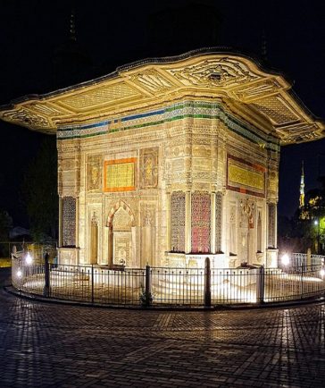 چشمه سلطان احمد سوم در استانبول